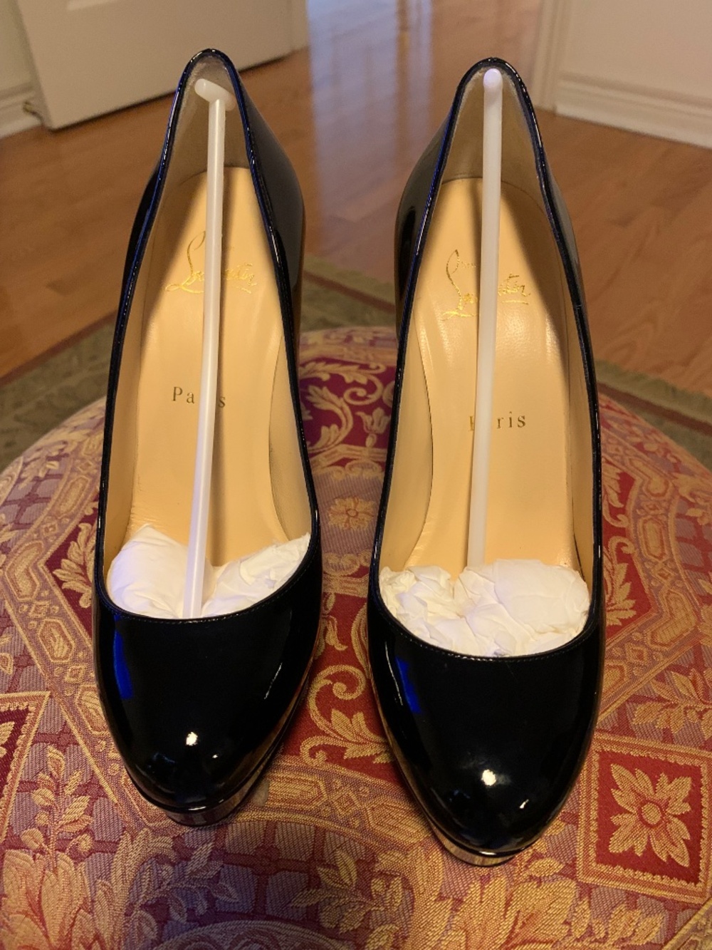 Shoes - Picture 3 of 8